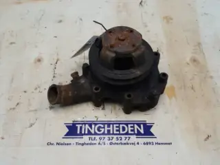 Ford 4000 Vandpumpe 87800115