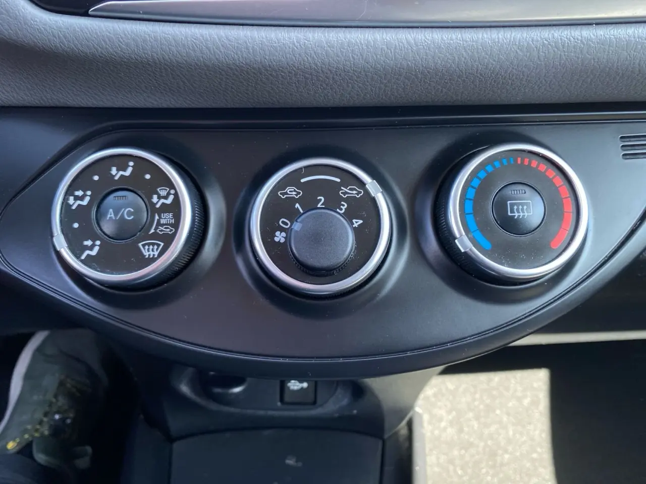 Billede 15 - Toyota Yaris 1,3 VVT-I T2 Premium 100HK 5d 6g