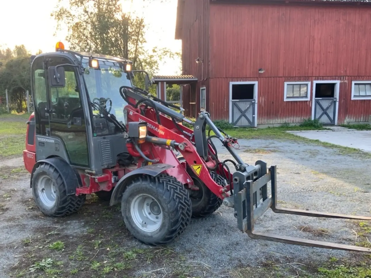 Billede 2 - Minilæsser  Weidemann 1280