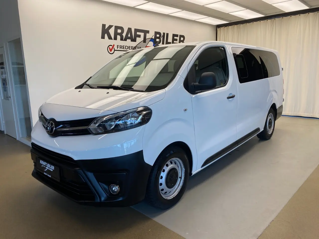 Billede 1 - Toyota ProAce Verso 1,5 D 120 Long Combi 9prs
