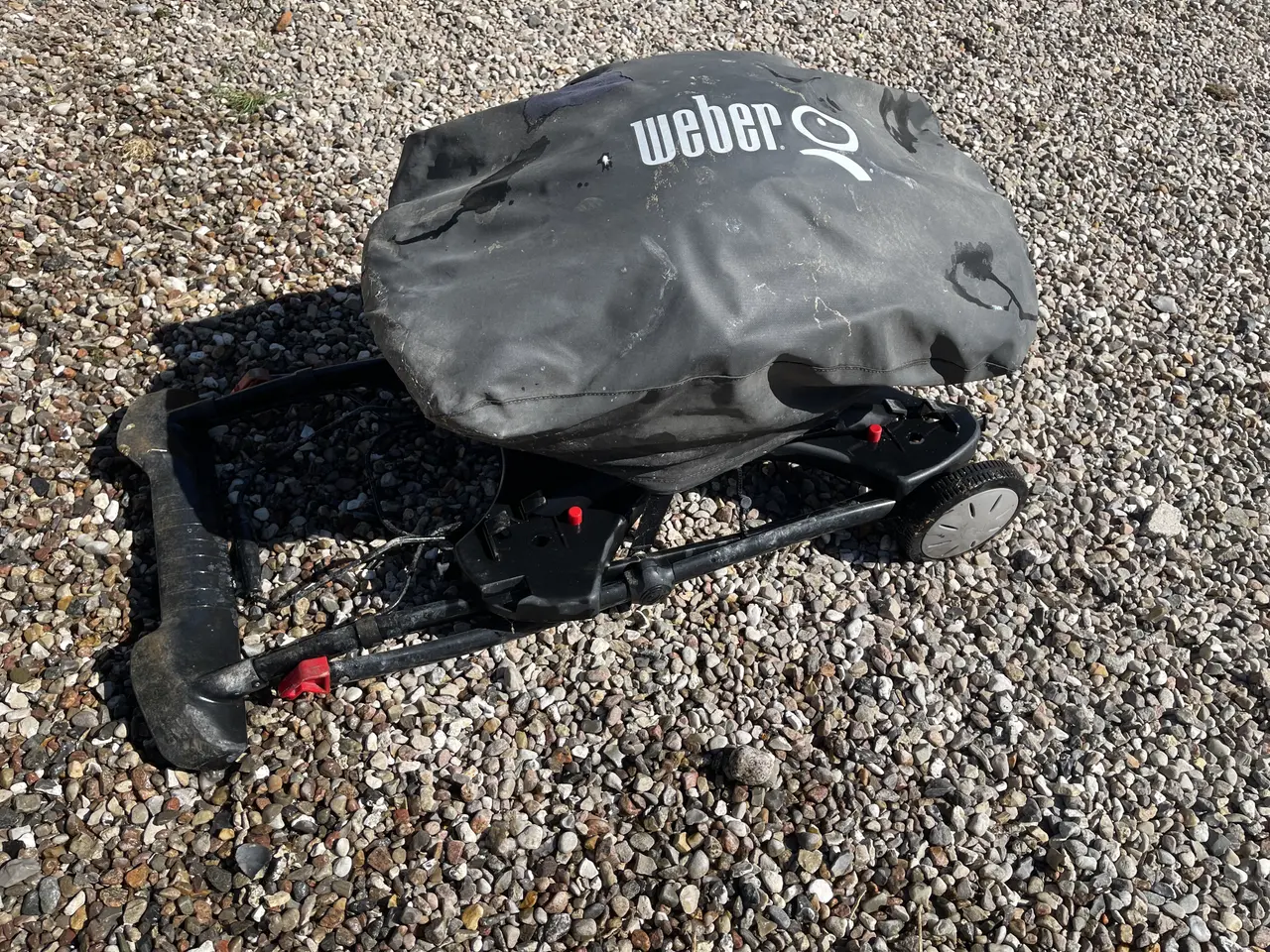 Billede 6 - Weber Q1200 gassgrill m. trækvogn