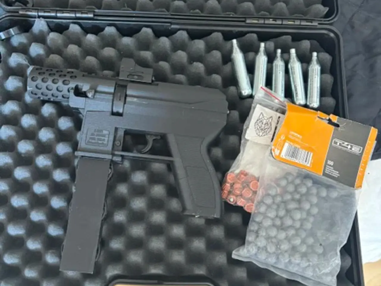 Billede 2 - Umarex tr50 tech9 converted