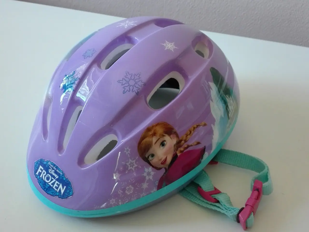 Billede 2 - Disney Frozen cykelhjelm
