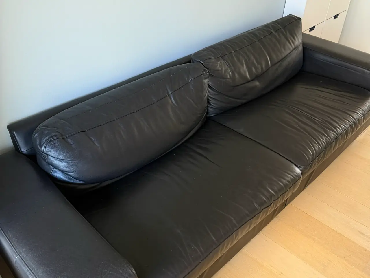 Billede 1 - Sofa i læder med tilhørende puder