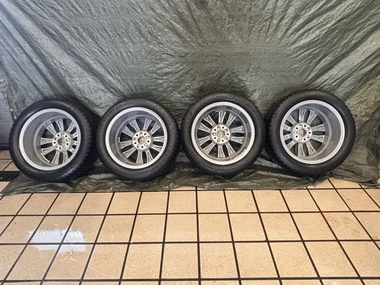 Billede 3 - Sælger de her flotte disse Mercedes Alufælge