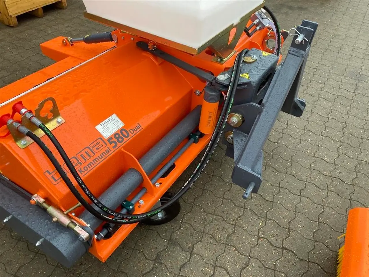 Billede 6 - Multi-Clean 580 Dual opsamlerkasse, vandtank og sidebørste