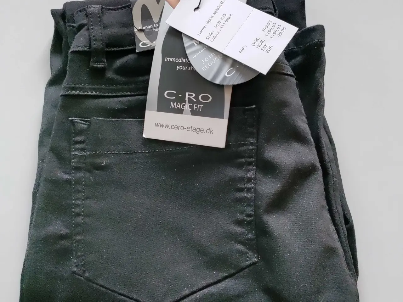 Billede 1 - Nye C RO magic fit jeans