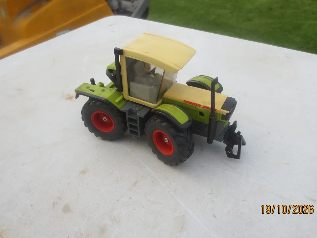 Billede 2 - 1 stk Modeltraktor Claas Xerion 3000