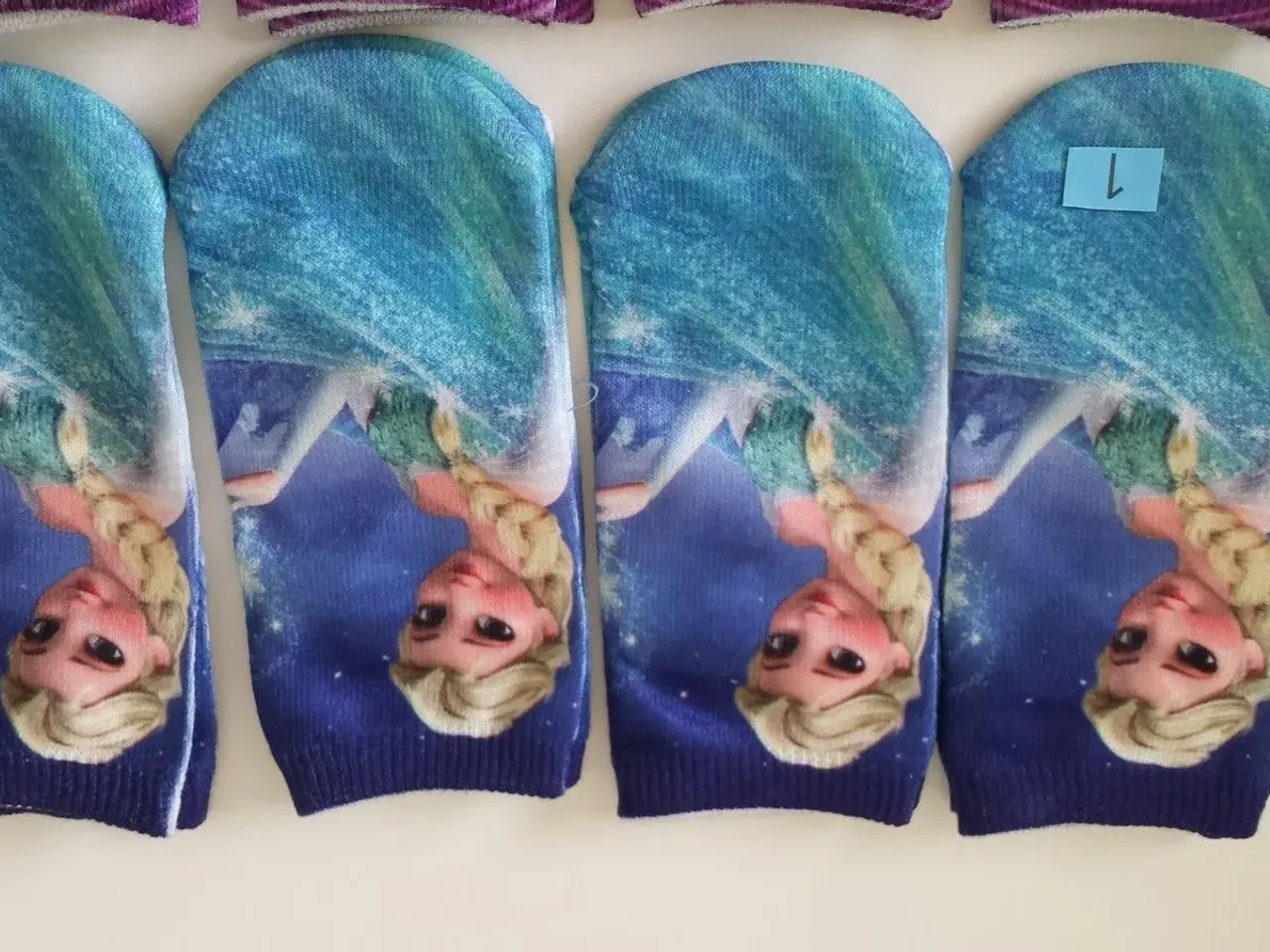 Billede 2 - HELT NYE strømper fra Frozen