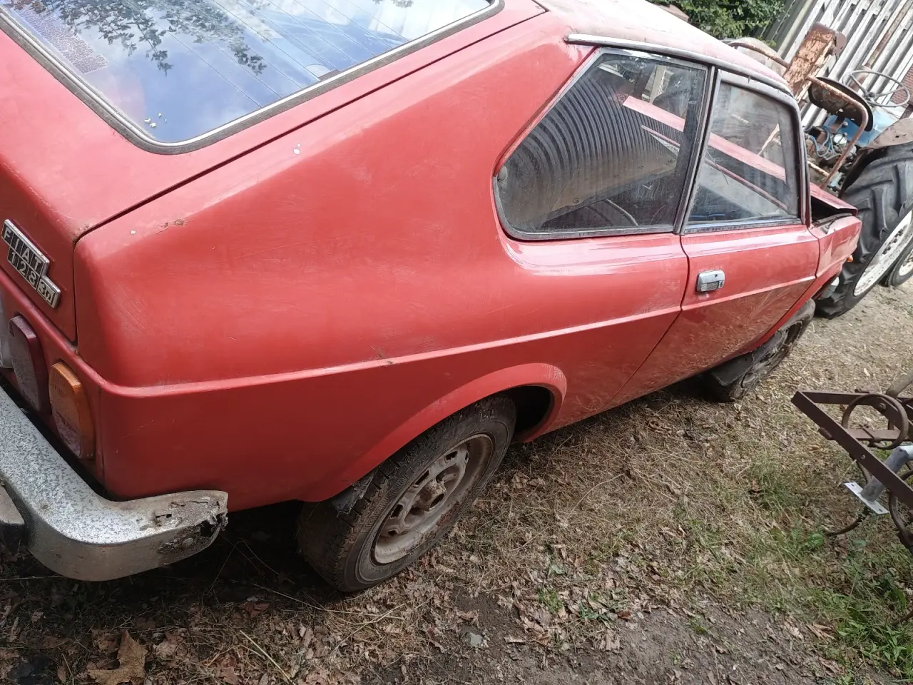 Billede 3 - Totalskadet Fiat 128 3P