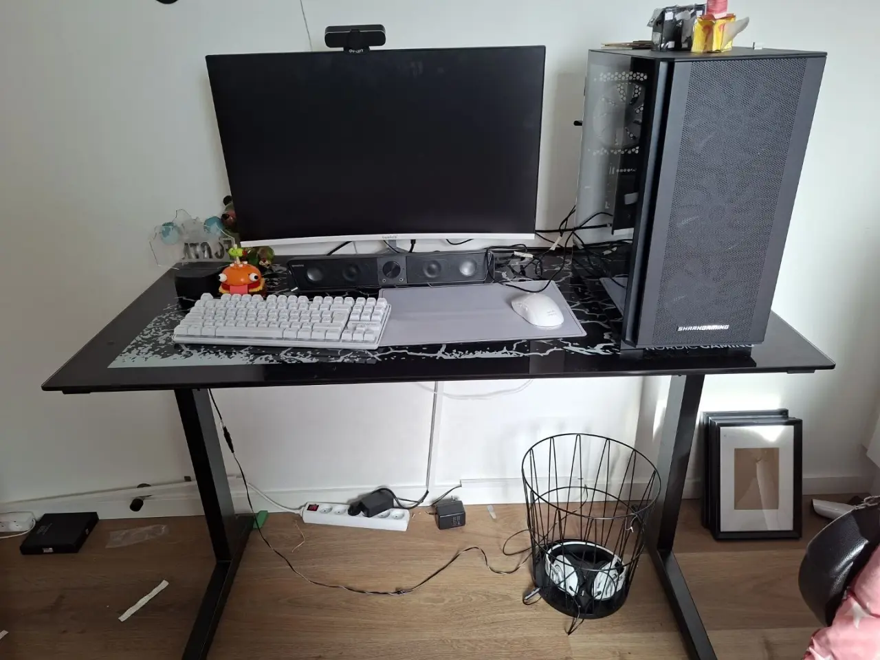 Billede 1 - Fedt Gamer bord