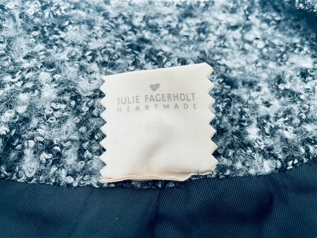 Billede 13 - Jakke fra Julie Fagerholt