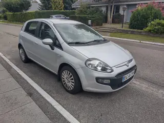 Pæn og rustfri en-ejers Fiat Punto 1,4 77 HK