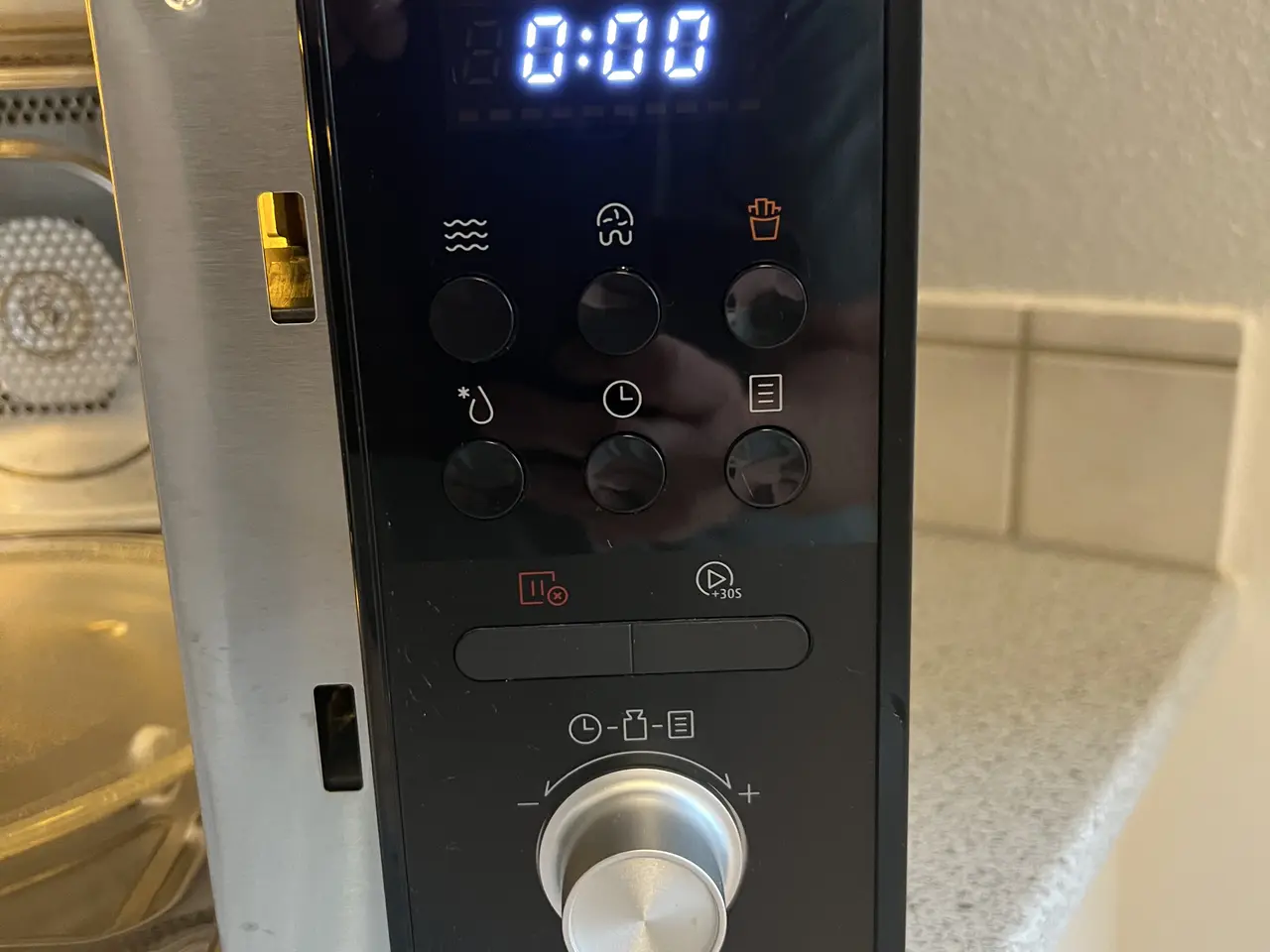 Billede 4 - Mikrobølgeovn med airfryer-program 25L 2100W