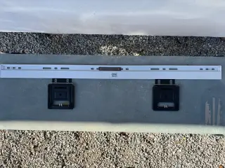 TV ophæng flad model