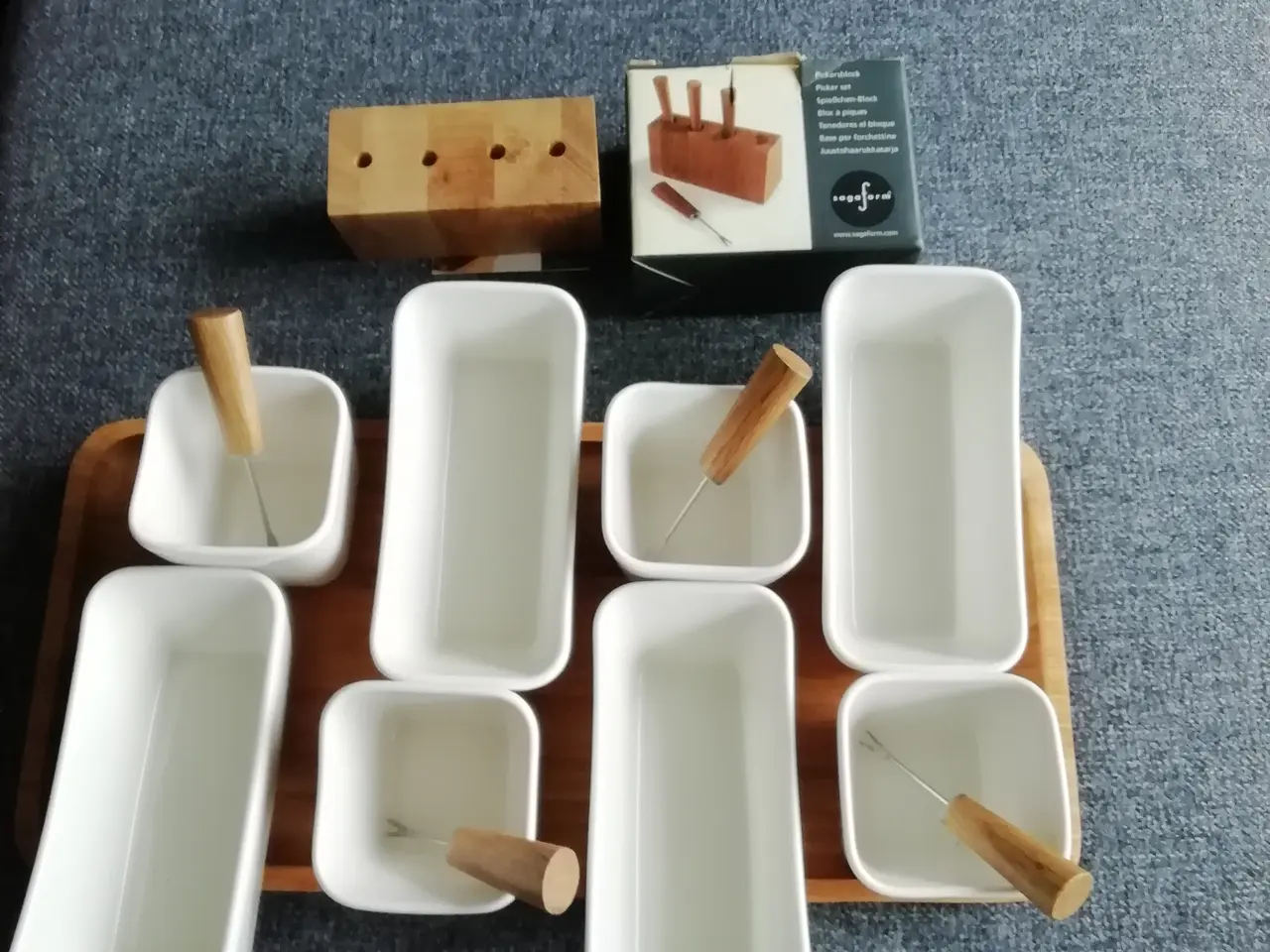 Billede 5 - 8 små skåle 1 bakke 4 pålægsgafler 