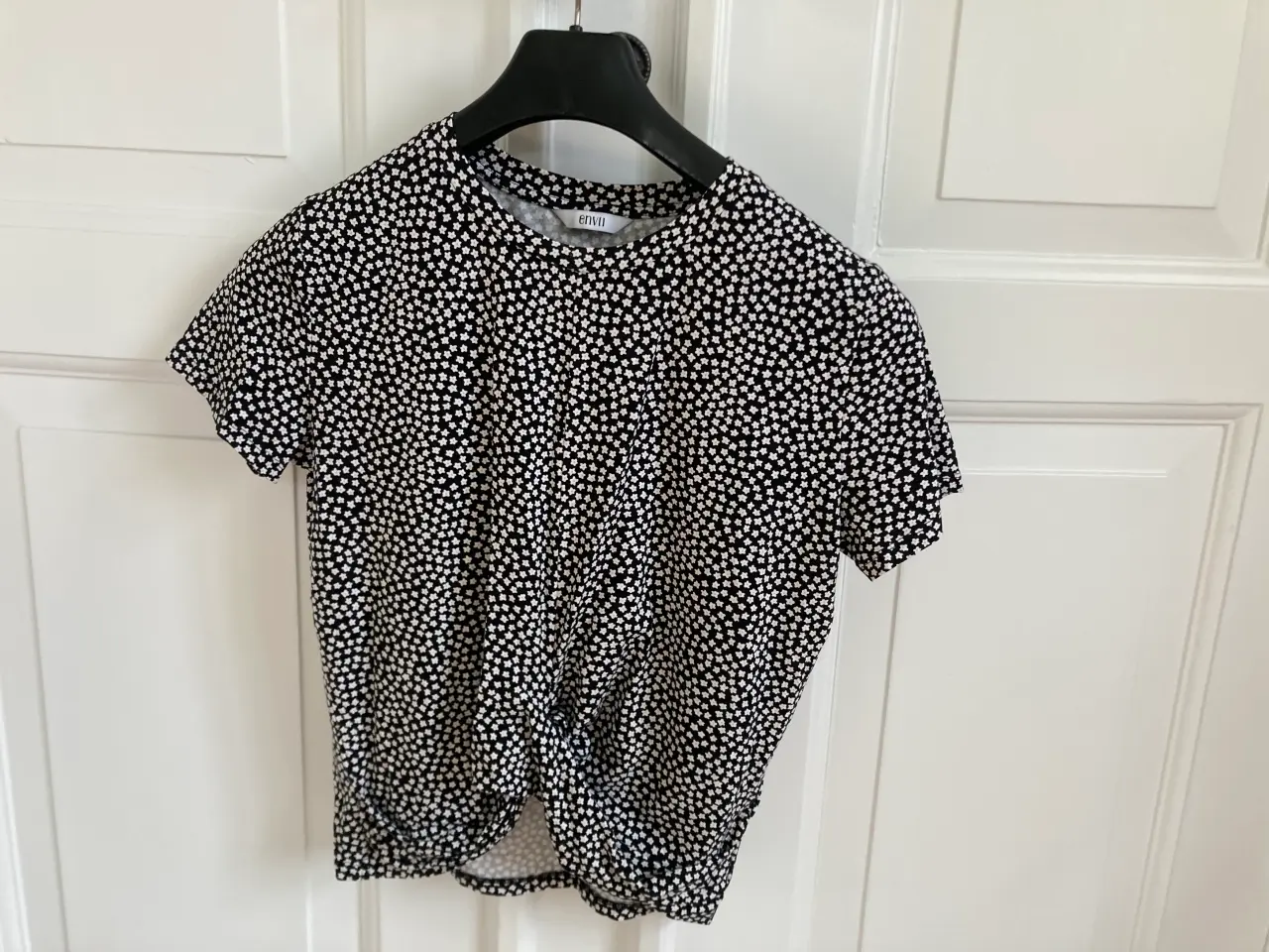 Billede 1 - Top/bluse med små blomster
