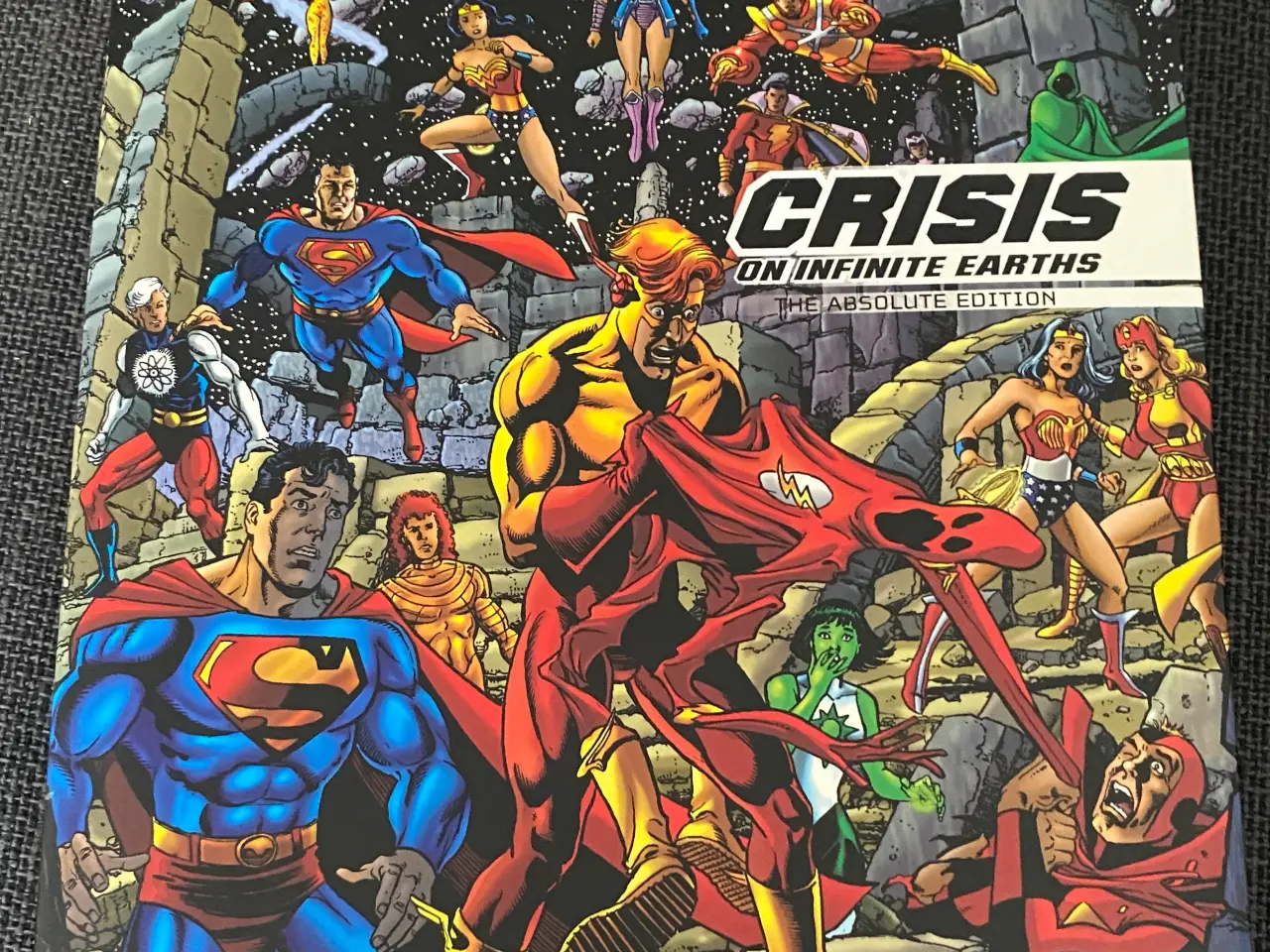 Billede 1 - ANSOLUT Crisis on infinite earths