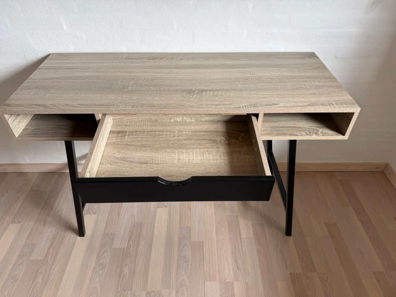 Billede 2 - Abbetved skrivebord