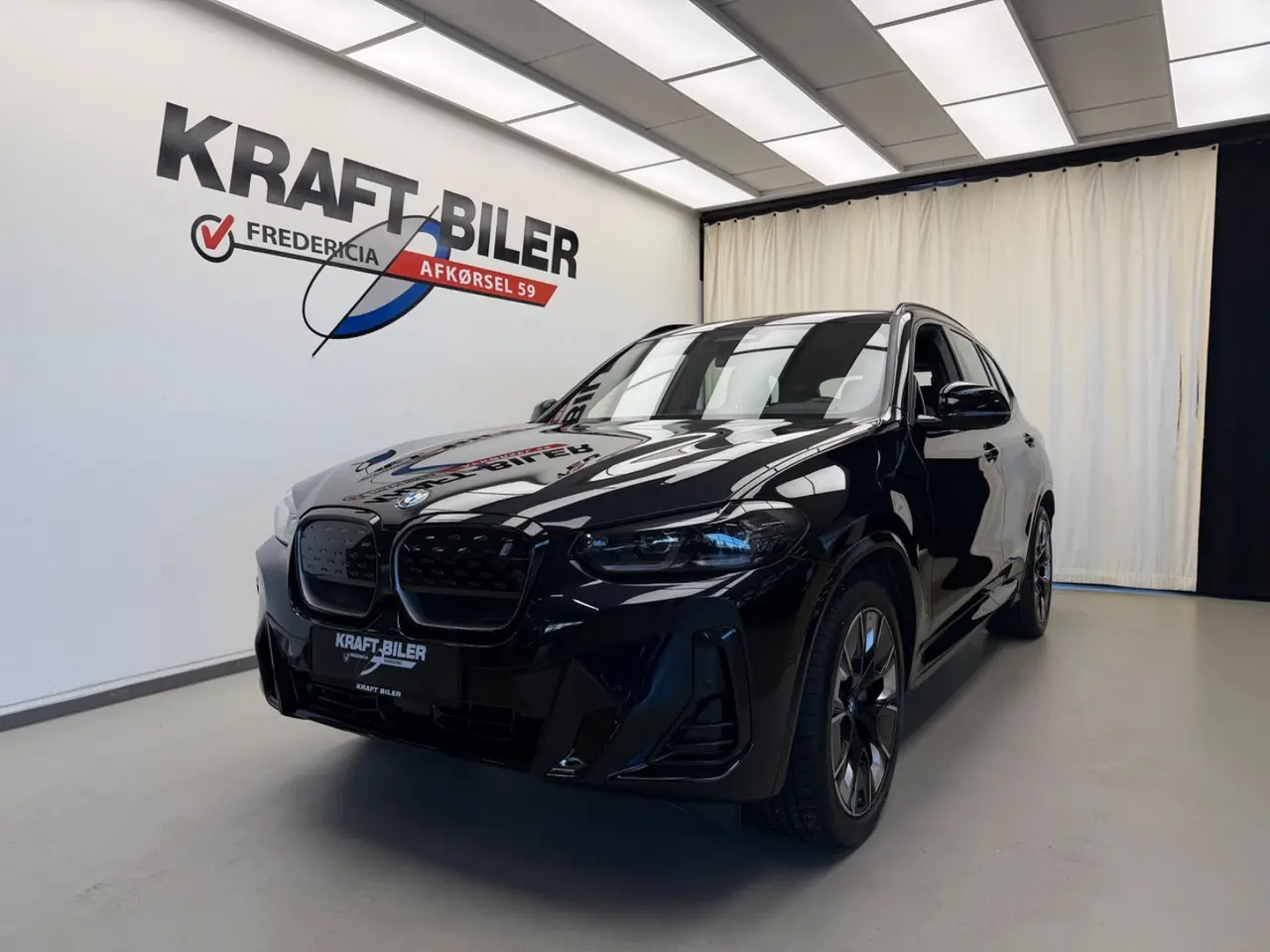 Billede 1 - BMW iX3  Charged Plus M-Sport