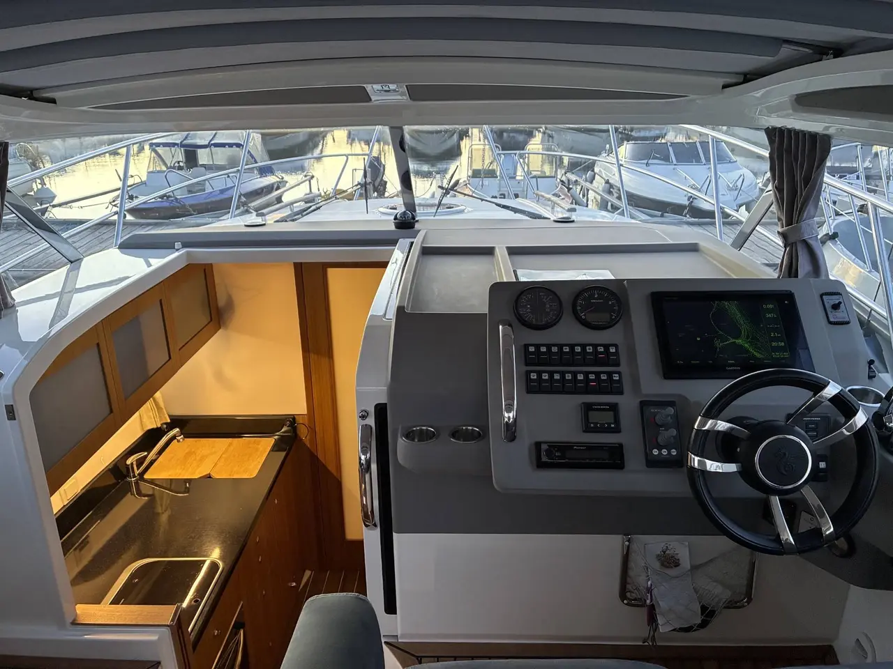 Billede 8 - Marex 310 Suncruiser - 300 HK Diesel/Udstyr