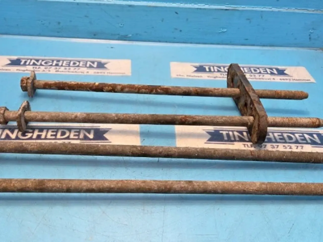 Billede 1 - New Holland 8340 Frontvægt Pin Sæt 801777536