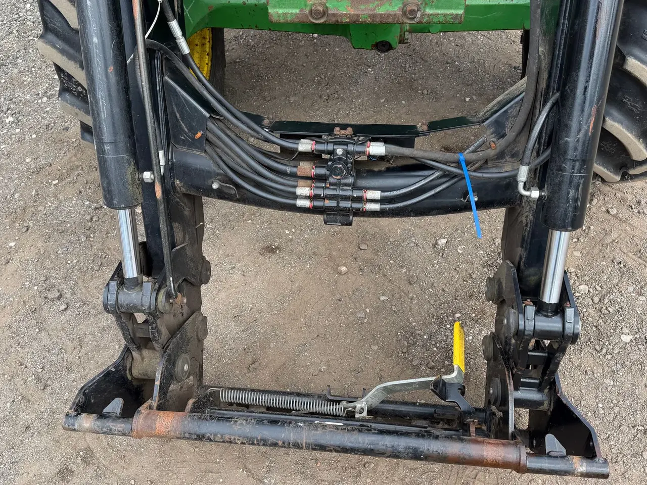 Billede 11 - John Deere 2140 med frontlift Fin stabil traktor