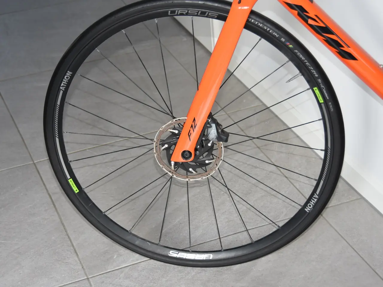 Billede 3 - carbon racercykel med elektronisk gear