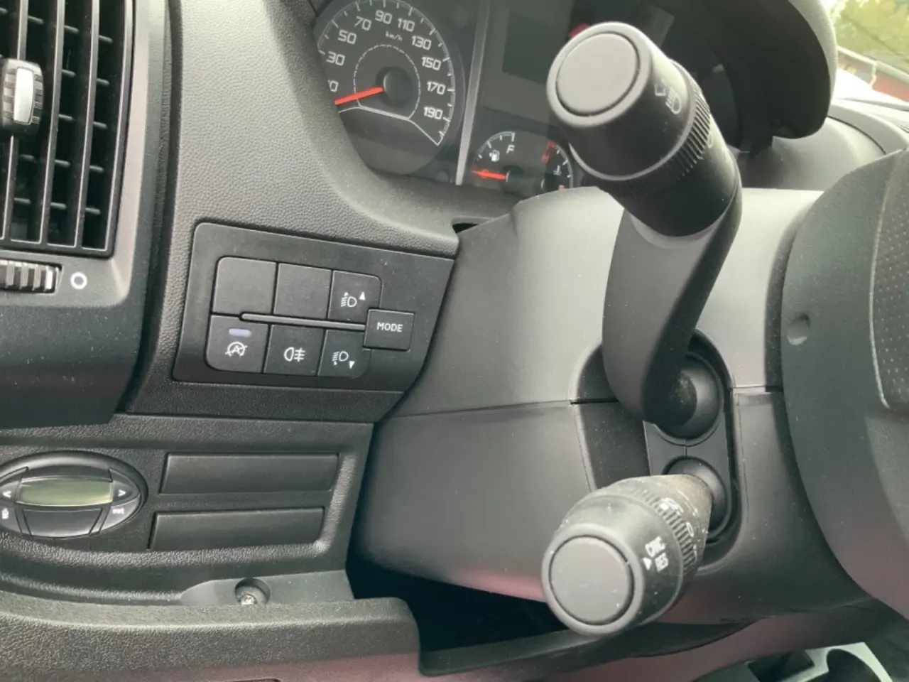Billede 2 - Peugeot Boxer 333 2,2 BlueHDi 140 L3H2 Premium