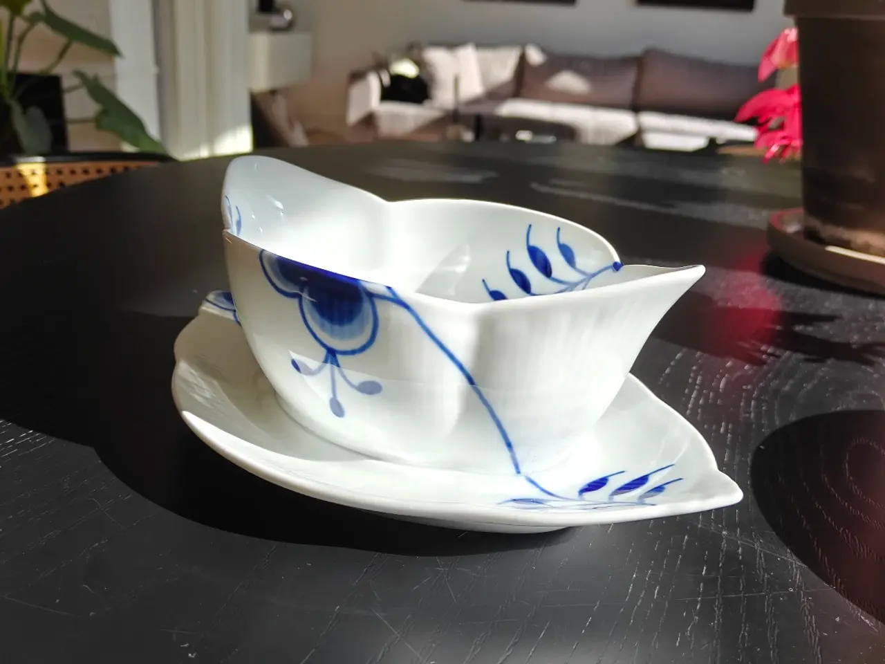 Billede 2 - Royal Copenhagen Blå Mega Riflet sauceskål / sovse