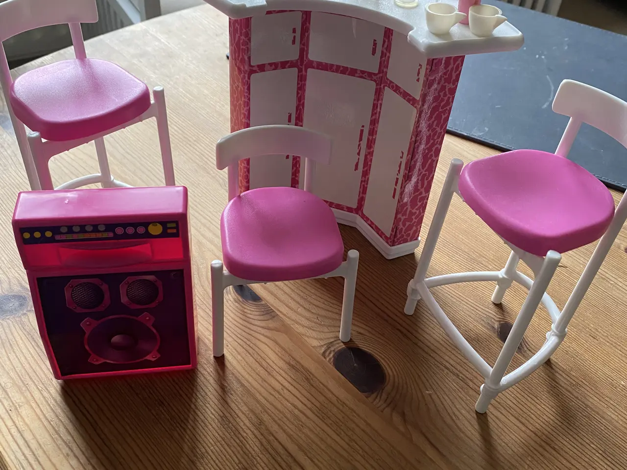 Billede 15 - Diverse Barbie, bamsefamilie og tilbehør