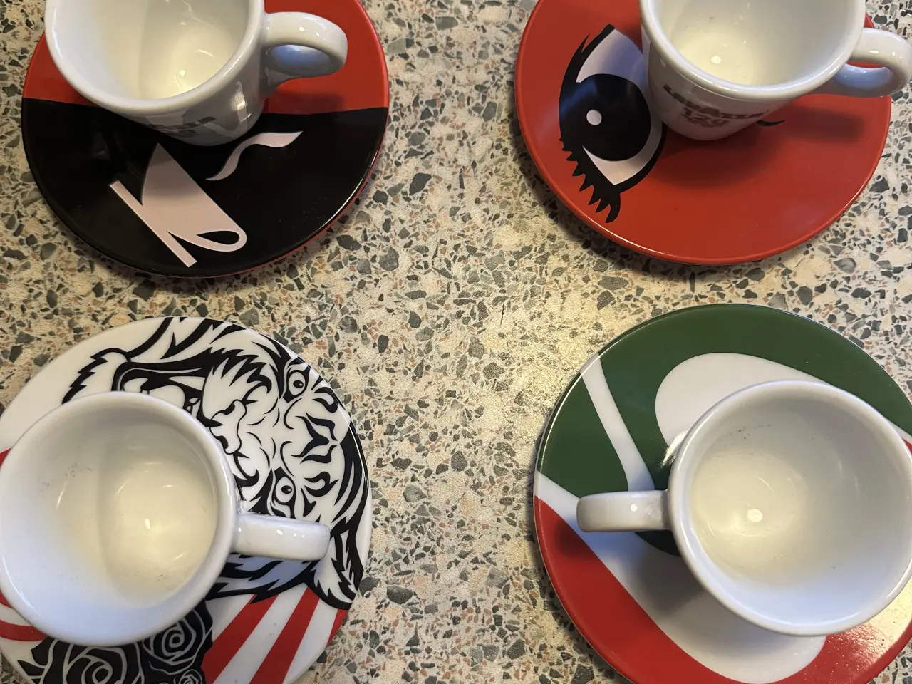 Billede 2 - Lavazza 120år jubilæums stel