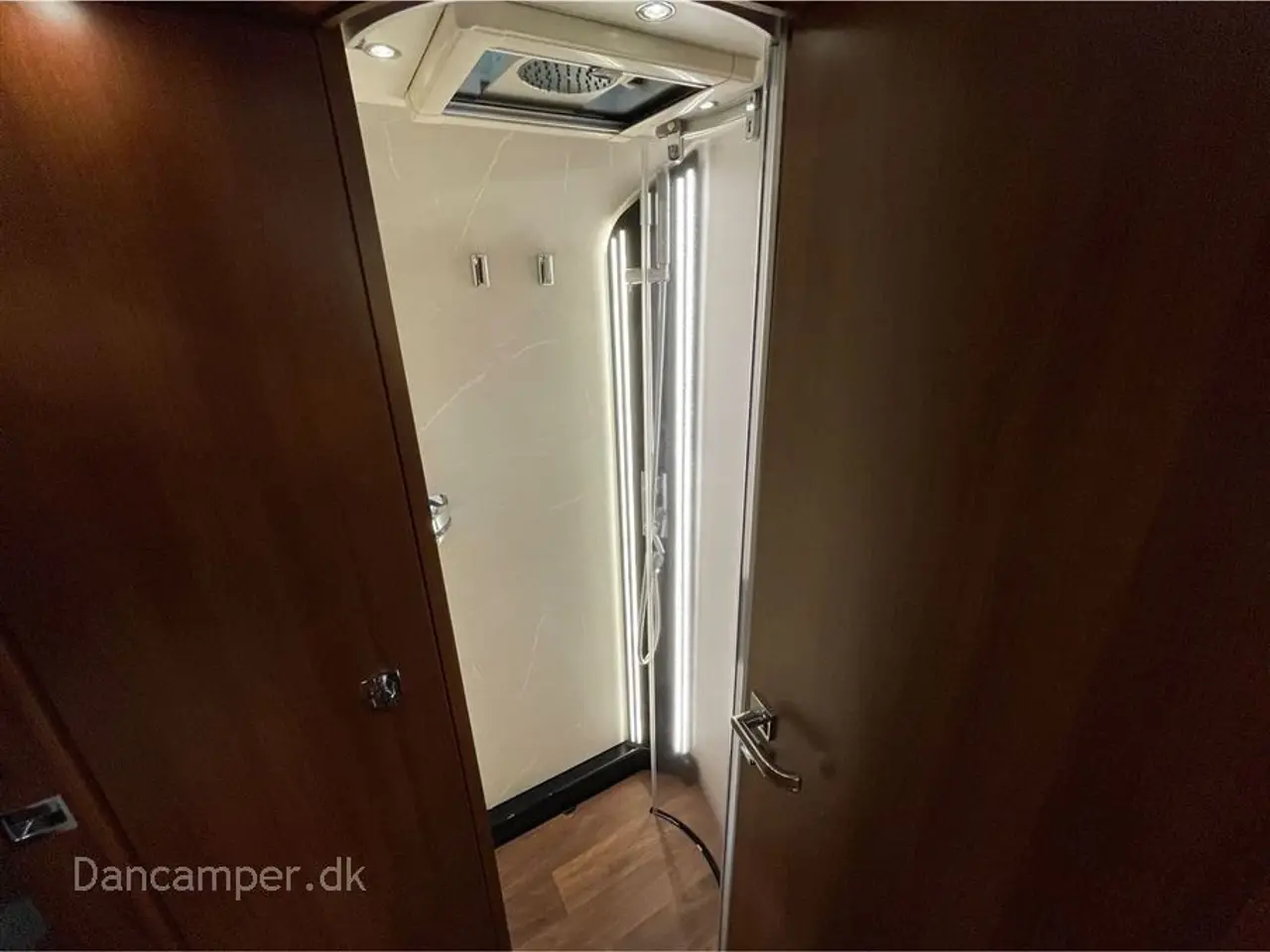 Billede 25 - 2025 - Carthago liner-for-two 53 L   Fabriksny luxuscamper