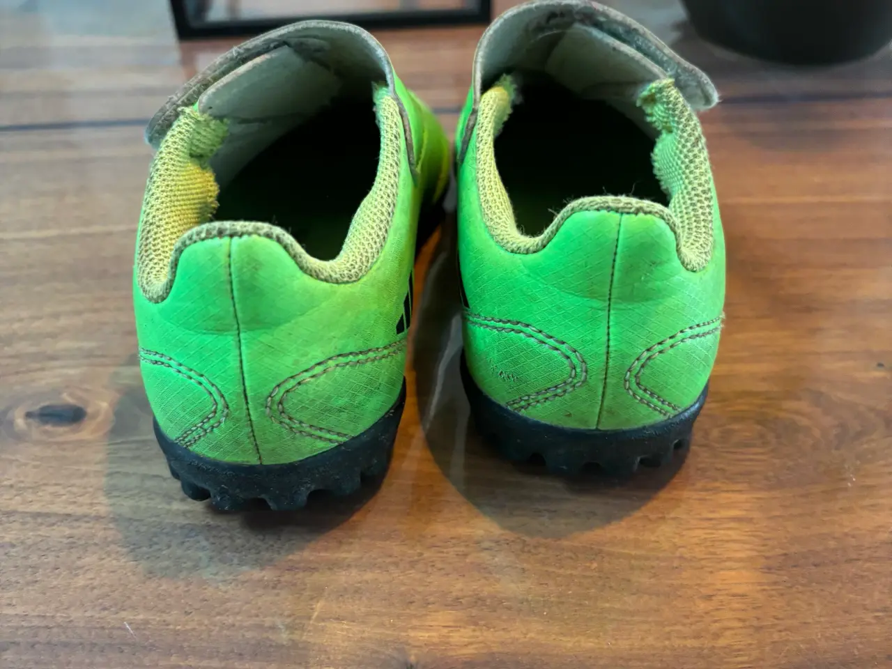 Billede 4 - Adidas fodboldstøvler str 26
