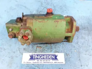 John Deere 1177 Hydrostat Motor AH118959