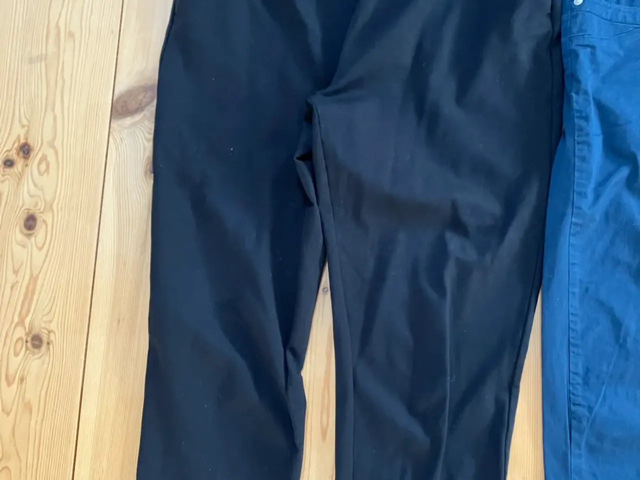 Billede 6 - Shorts, capri, nederdele str. 42