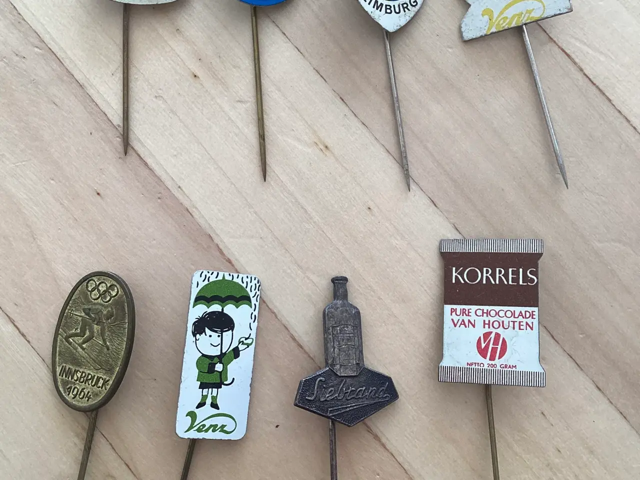 Billede 1 - 8 forskellige pins