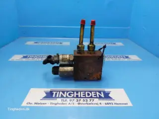 New Holland TX68 Hydraulikventil 84097019