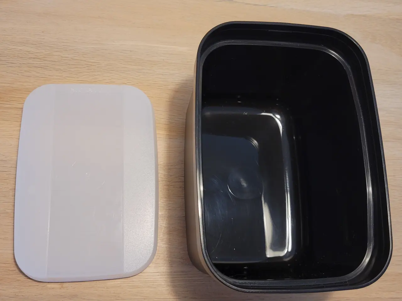 Billede 2 - Tupperware bøtte med tryklåg