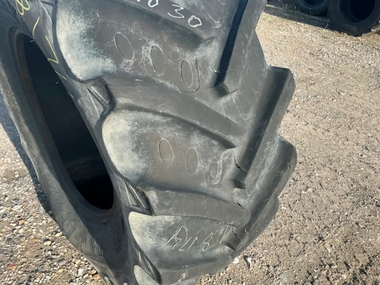 Billede 3 - - - - 1 stk. 600/70R30