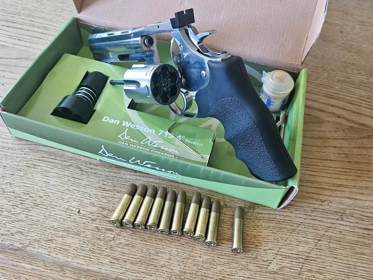 Billede 5 - Revolver, CO2, Dan Wesson 715 4", Sølv