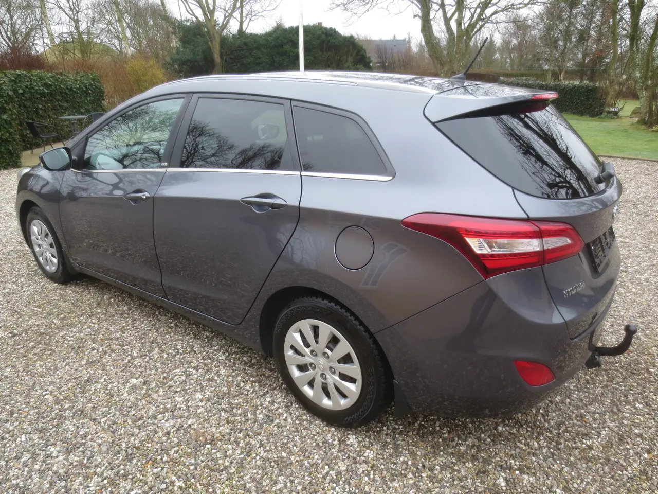 Billede 9 - Pæn Hyundai i 30 1.6 CD Stc År 16