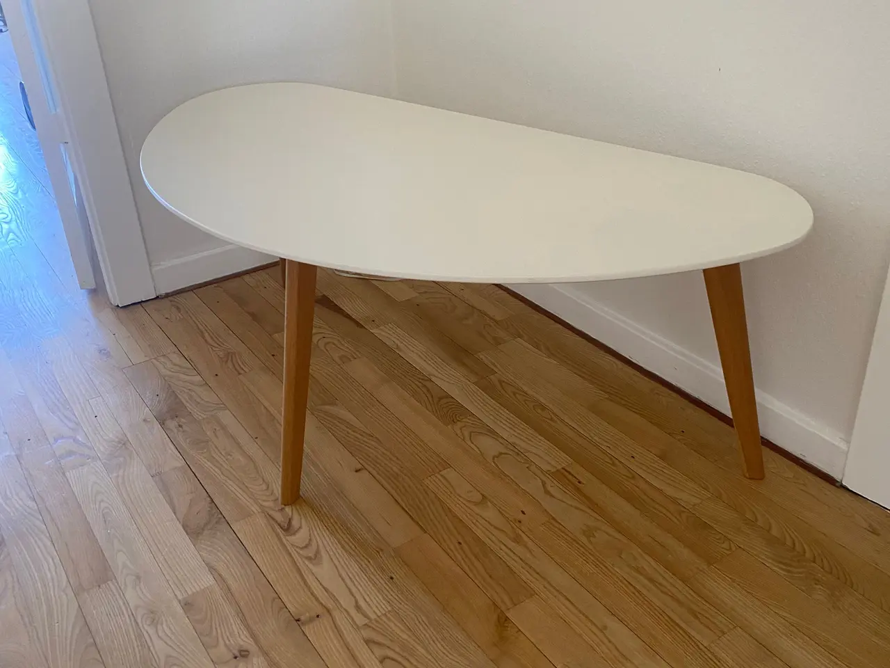Billede 3 - Sofabord i hvid og egetræ