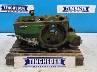 John Deere 4040S Bagtøjhus AR94404