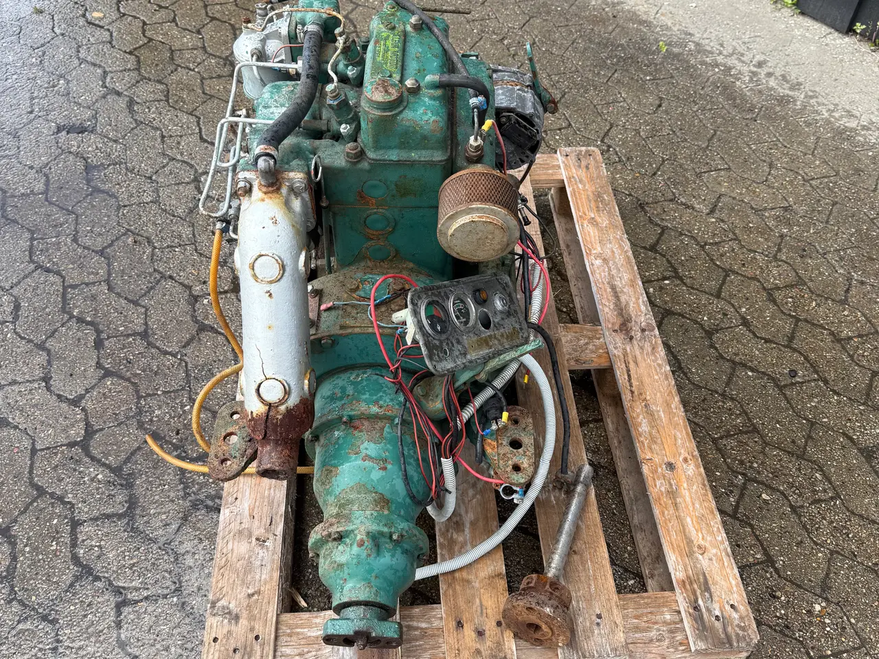 Billede 5 - Albin to cylinder diesel båd motor