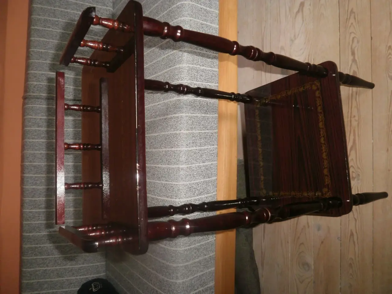 Billede 2 - Bord m hylde