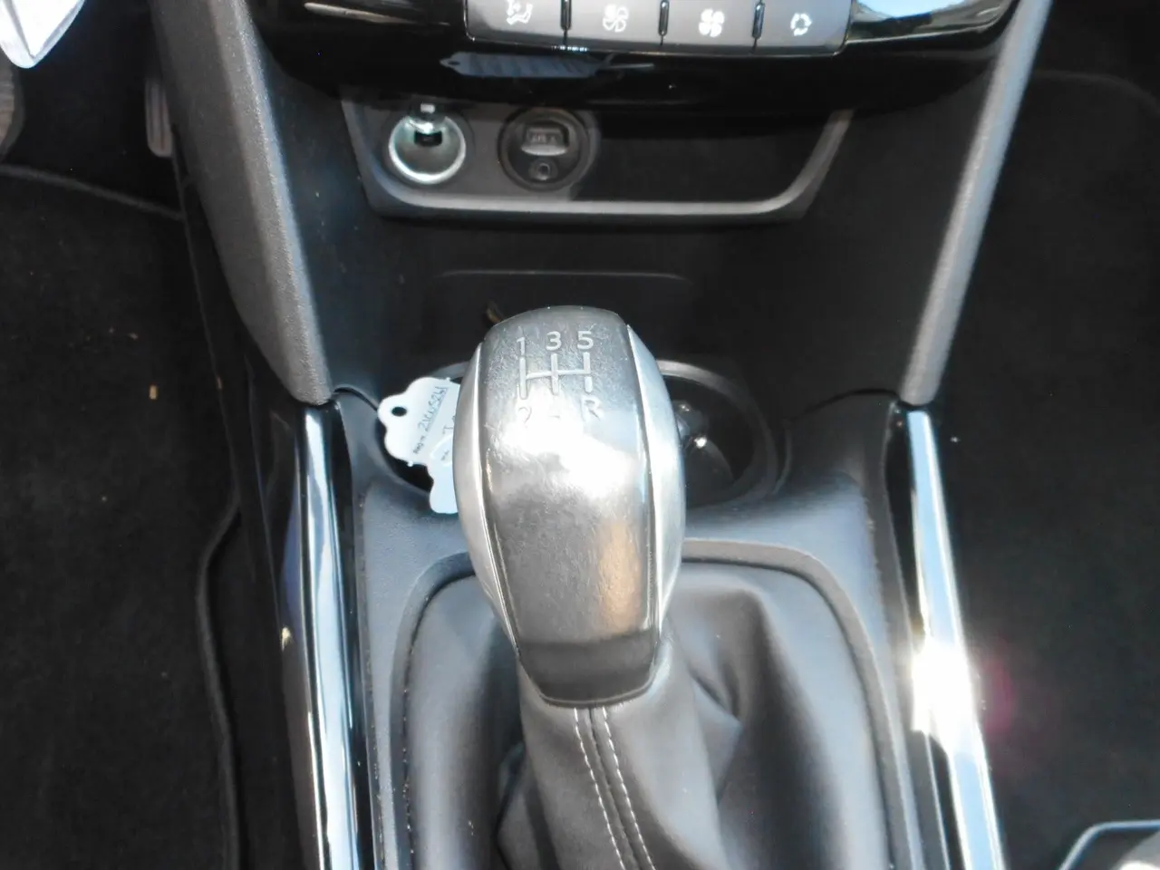 Billede 12 - Peugeot 2008 1,6 BlueHDi 100 Allure Sky