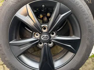 17″ originale Toyota C-HR vinterhjul – Goodyear fr