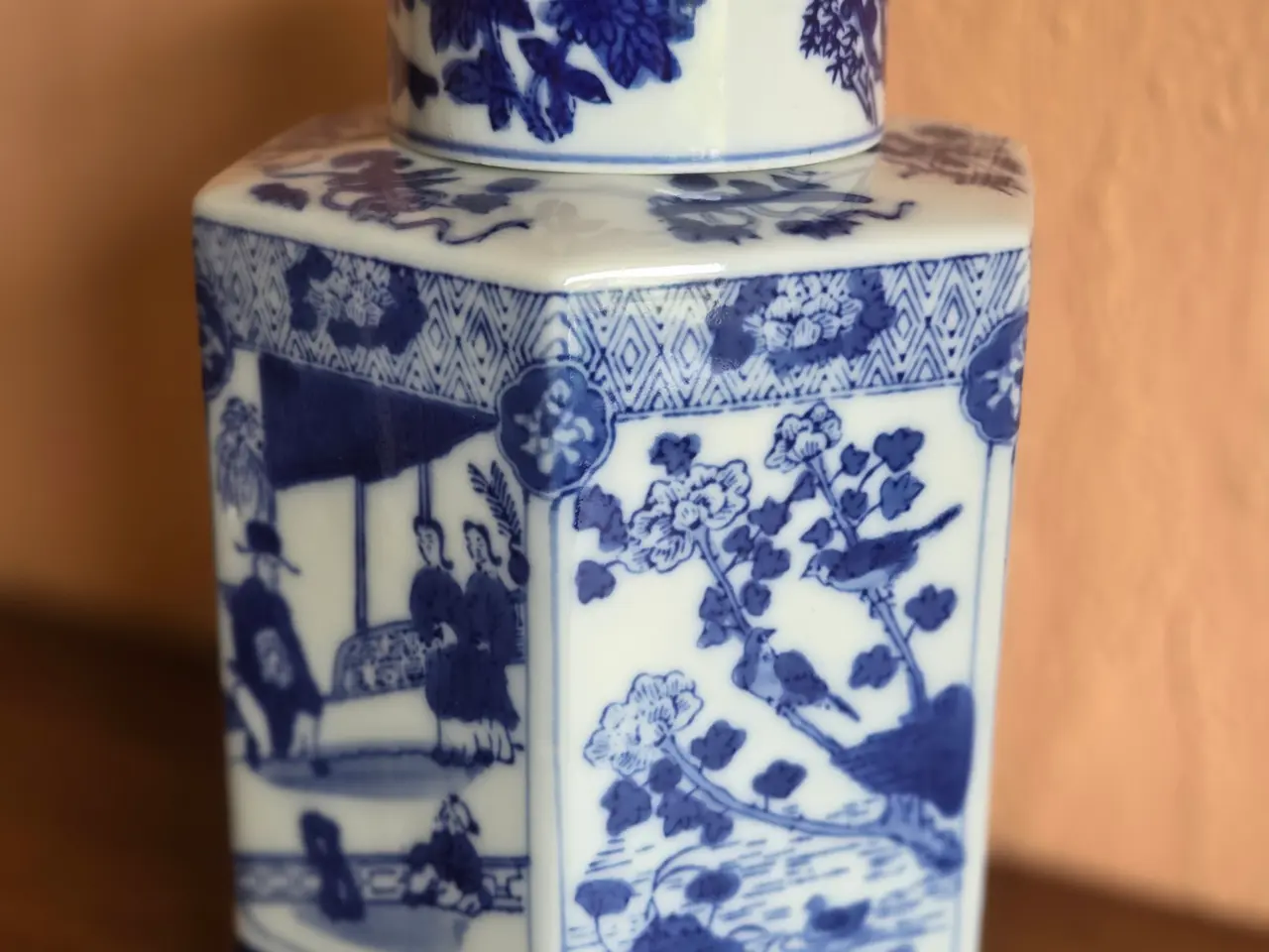 Billede 3 - Blå/hvid "kinesisk" krukke med låg, ca. 21 cm.