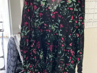 Tøj str 54/56